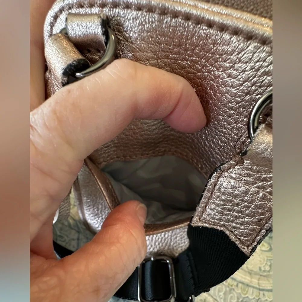 Aimee Kestenberg Just Saying Rose Gold Metallic Leather Crossbody Phone Bag